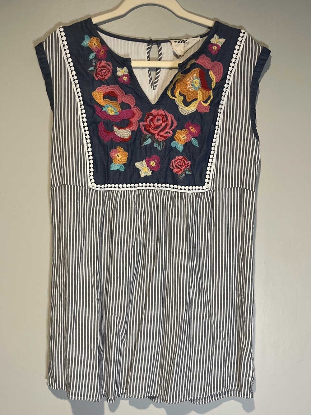 Savanna Jane Stripe Floral Embroidered Mini Dress Size Large Sleeveless Boho
